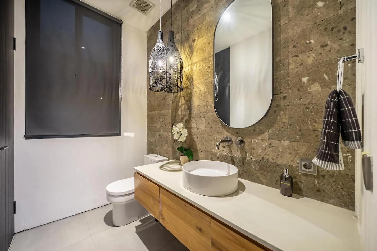 The Continental Modern Luxury 4 Bedroom Villa In Seminyak Central Индонезия