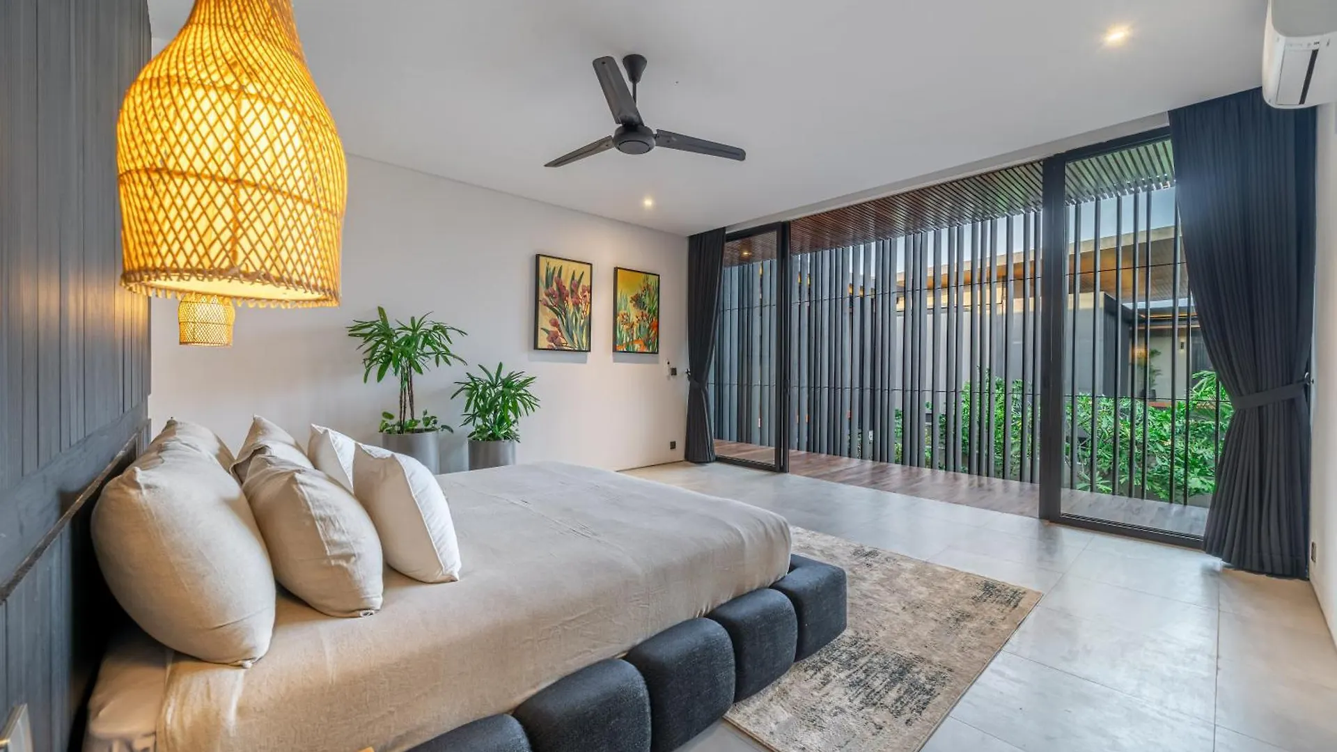 The Continental Modern Luxury 4 Bedroom Villa In Seminyak Central Индонезия