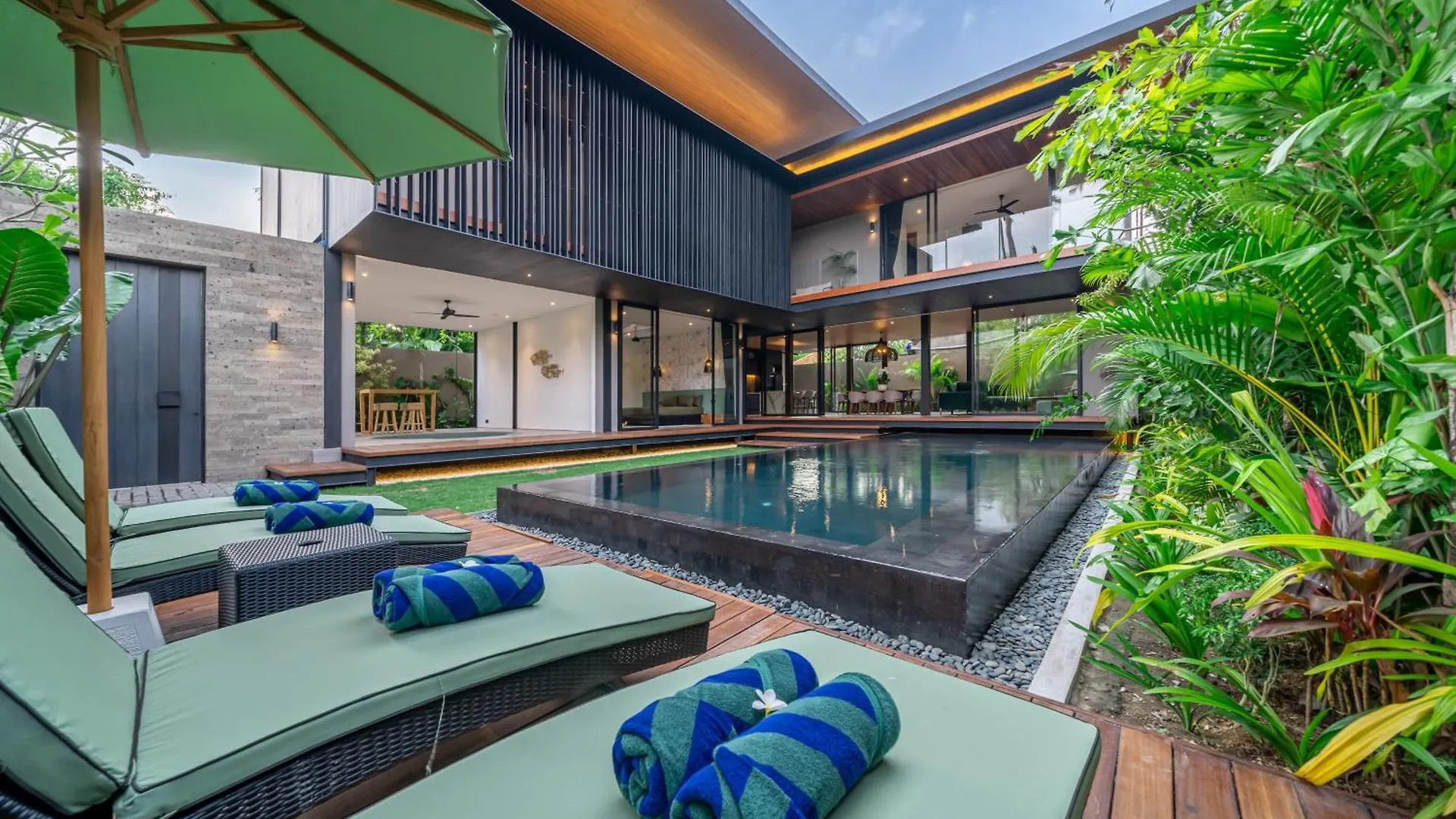 The Continental Modern Luxury 4 Bedroom Villa In Seminyak Central  Семиньяк